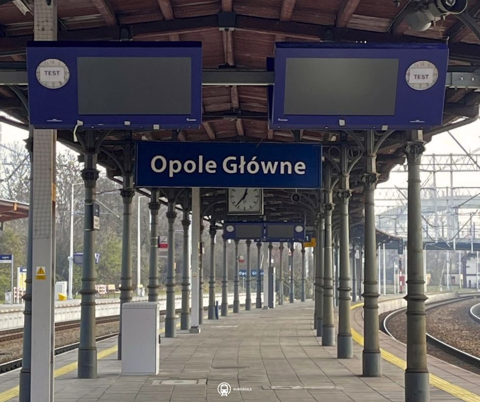 Nowy system informacji pasażerskiej na stacji w Opolu